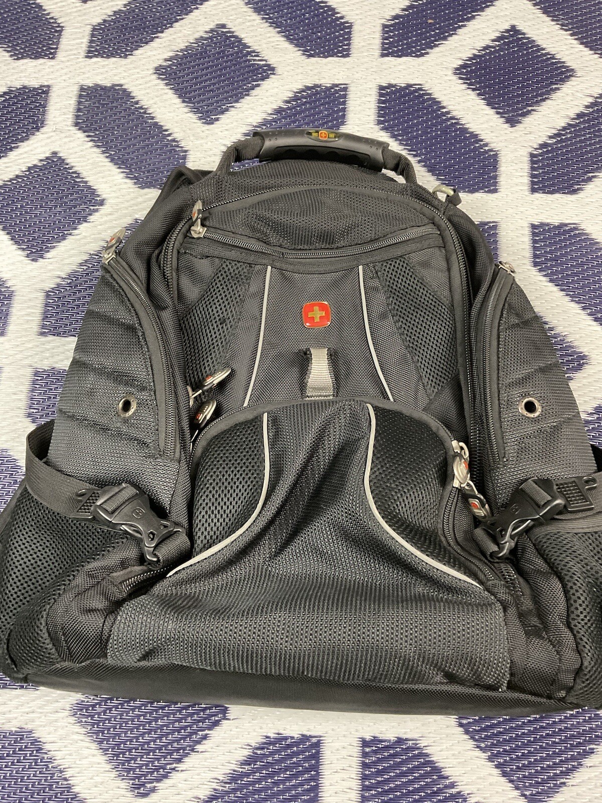 WTRA18JH3106 Wenger Swiss Army Original Laptop Hiking Backpack Media Pocket eBay