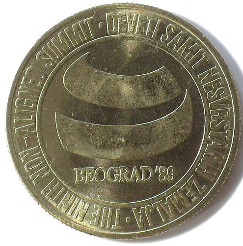 YUGOSLAVIA ND (1989) CUMBRE NO ALINEADA 5.000 DINARA KM-135 EN SOPORTE ORIGINAL - Imagen 2 de 4