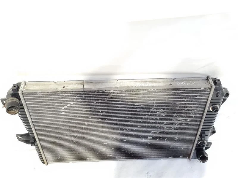 Radiador 6,6 L tracción trasera automática OEM 2006 2007 2008 2009 2010 Chevrolet Silverado 3500HD Foto 4 de 4