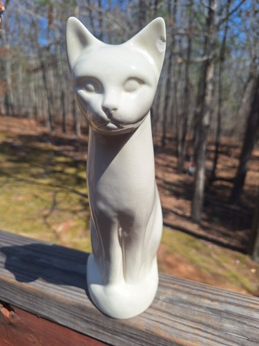 Seated White Ceramic Cat Statue Pet Urn Zoophilous READ - Picture 1 of 10