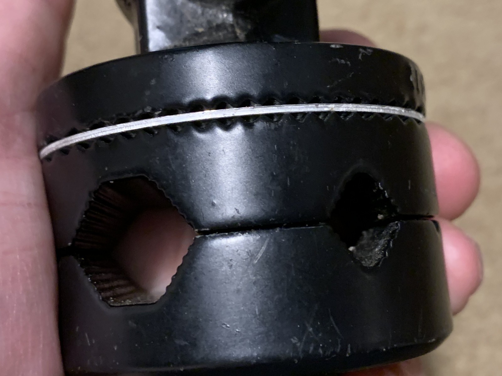 Matthews 2-1/2" Grip Head, Black