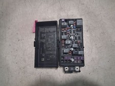 2009-2012 Chevrolet Malibu 2.4L Engine Fuse B...