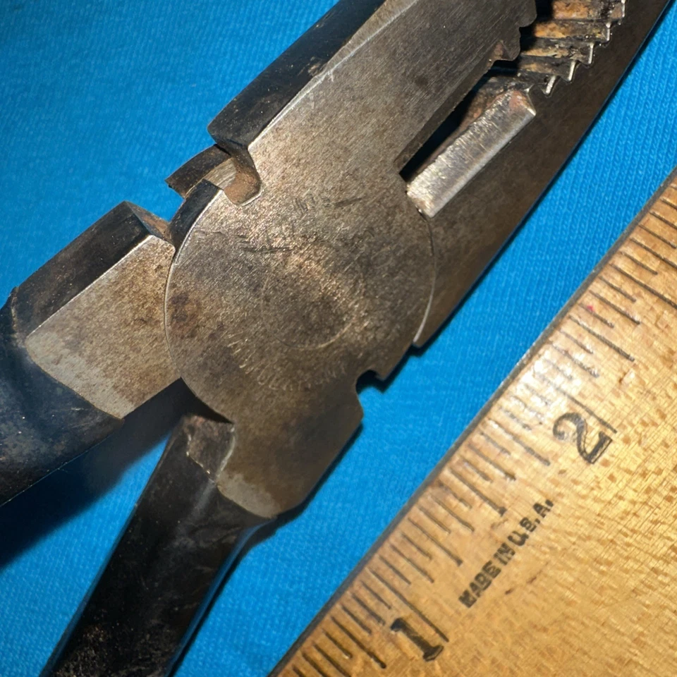 Vintage Black & Decker Combination Pliers Wire Cutters Made in W. Germany - Image 3 of 4