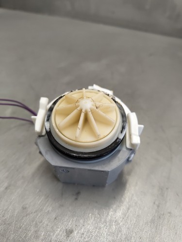 Bosch SMU68TS06E/74 Pumpe Ablaufpumpe Abwasserpumpe BLP3 02/15 1208028 #60524