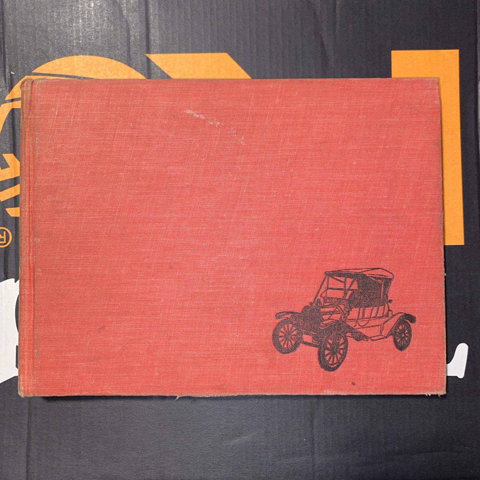 Vintage 1962 Hardcover Automobiles of Yesteryear  By Bergere, Dodd Mead Co #0661