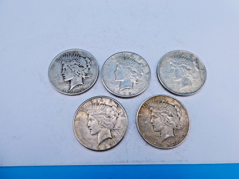Lot of 5, 1922 Silver Peace Dollars Circulated Mixed Mint Marks. C1440