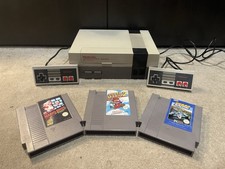 Nintendo NES Console Bundle with 2 Controllers And Games