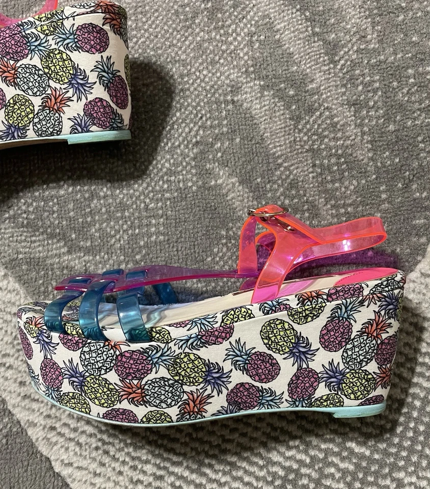 Sophia Webster 菠萝花卉厚底凉鞋多色 38.5 码 — 第 2/4 张图片