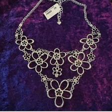 Brighton NWT Gorgeous Brighton Infinity Bib Collar Floral Necklace JN0422