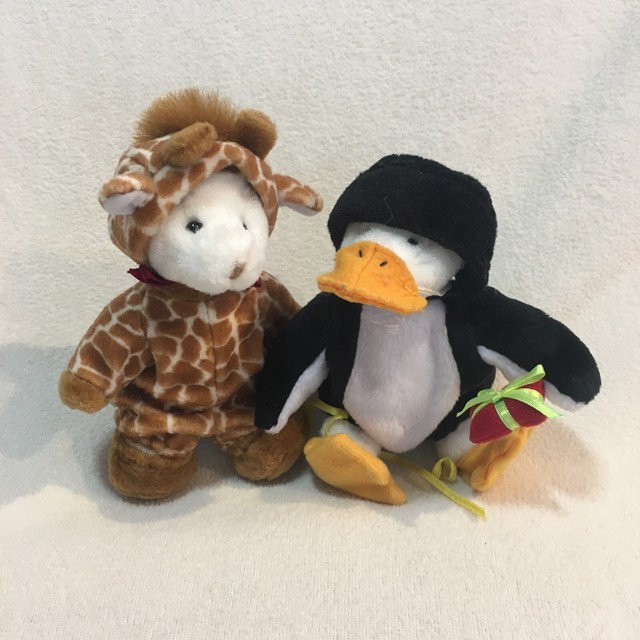 Lot of 2 Ganz Wee Bear Village Plush Toys ~ Tux Pengiun & Stretch Giraffe Lot of 2 Ganz Wee Bear Village Plush Toys ~ Tux Pengiun & Stretch Giraffe