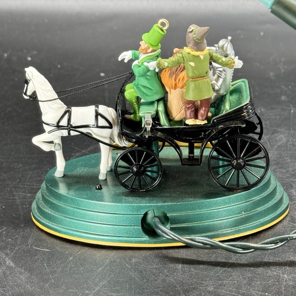 Hallmark Keepsake Ornament The Wizard Of Oz Horse Of A Different Color hallmark-keepsake-ornament-the-wizard-of-oz-horse-of-a-different-color