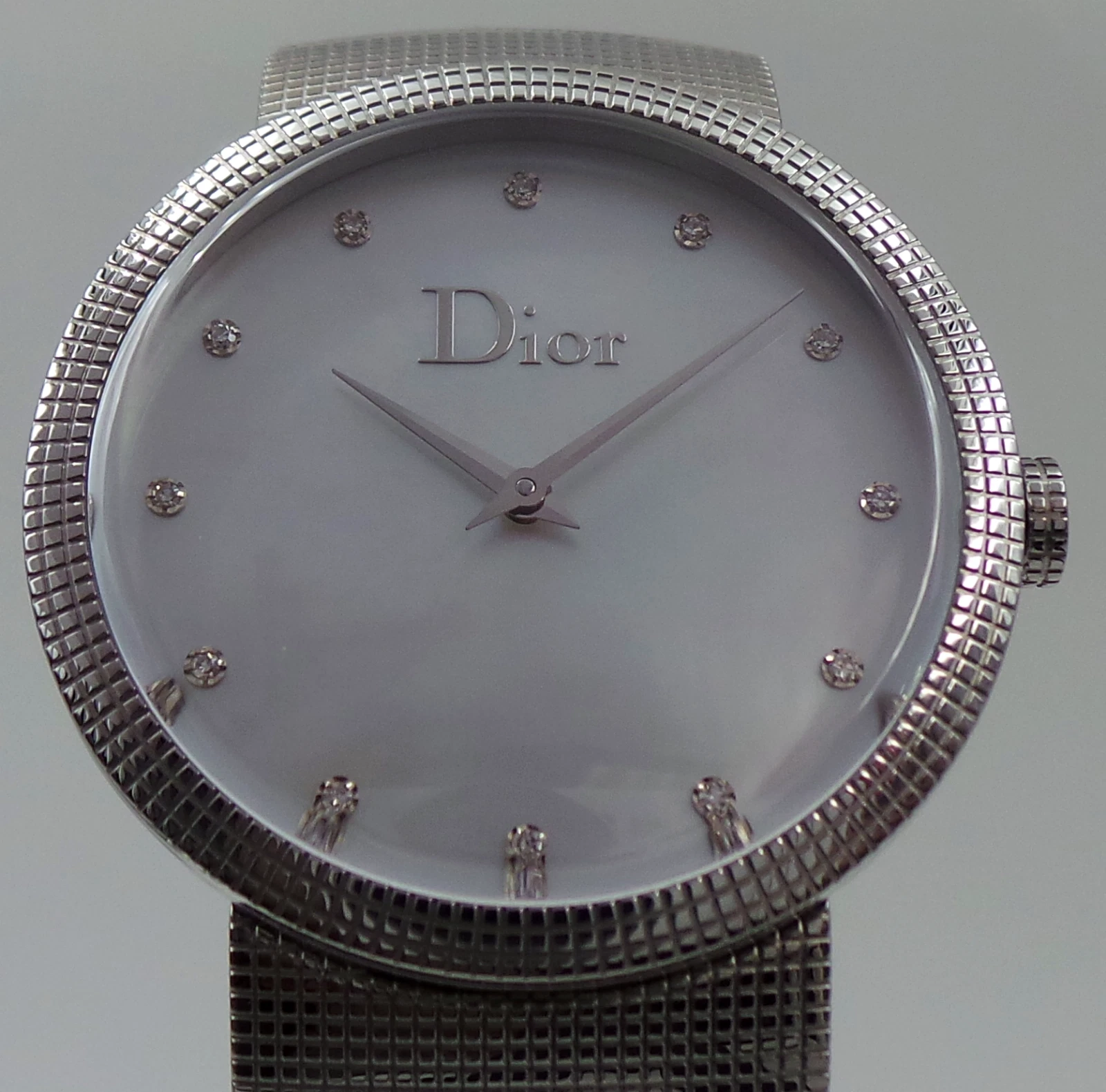 Dior La D de Dior CD042110 acier inoxydable nacre avec diamants