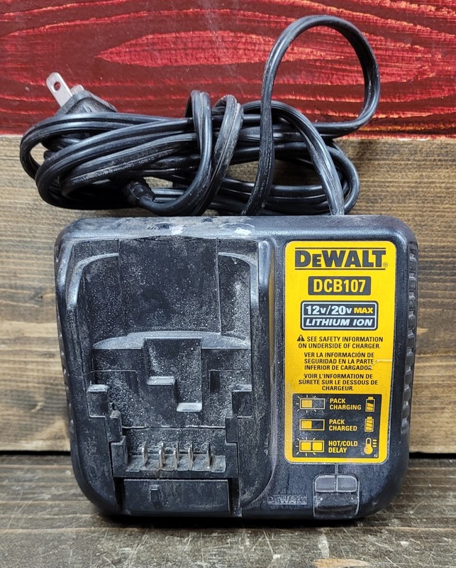 Dewalt 12v/20v Max Lithium-Ion (DCB107) Charger