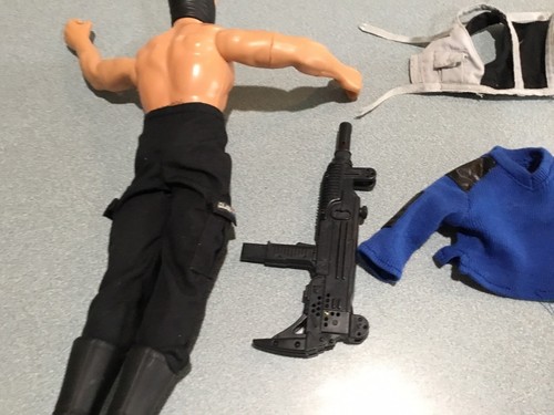 1992 Hasbro G.I. Joe 12" SNAKE-EYES (v1) COMMANDO - Picture 6 of 6