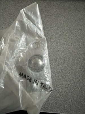 Dual Adjustable Ball Catch, 1 Strike, 1''X 2 1/8'' Face US26D,