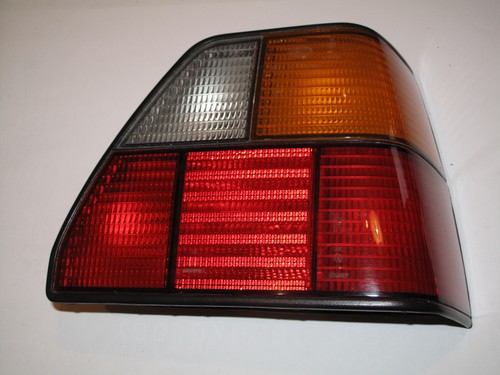 VW Golf II 2 Rücklicht Heckleuchte Rückleuchte rechts 191945112 von HELLA