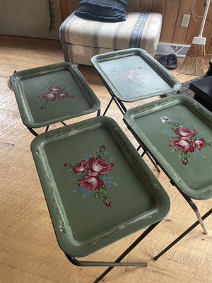 Vintage TV Tray Folding Table Set Of Green Floral Shabby Chic