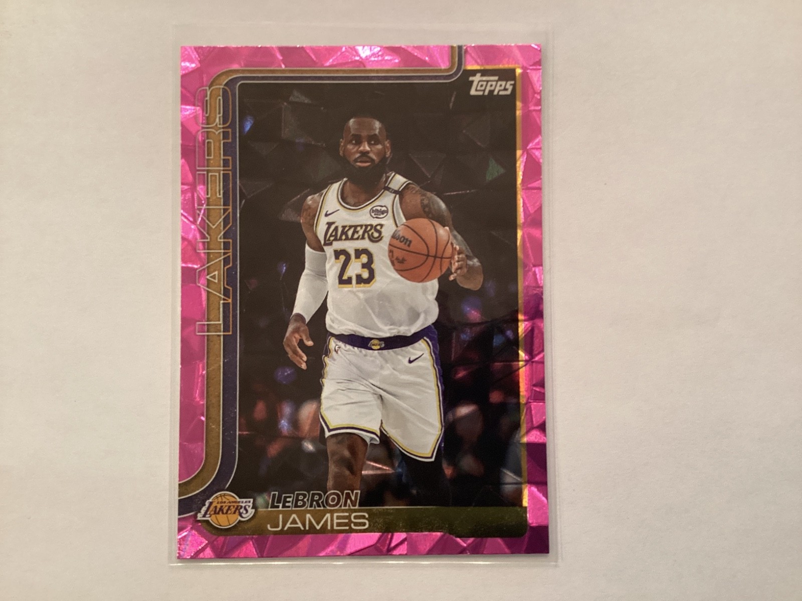 LeBron James 2025-26 Topps Flagship Pink Diamante SP Card # 150 Lakers
