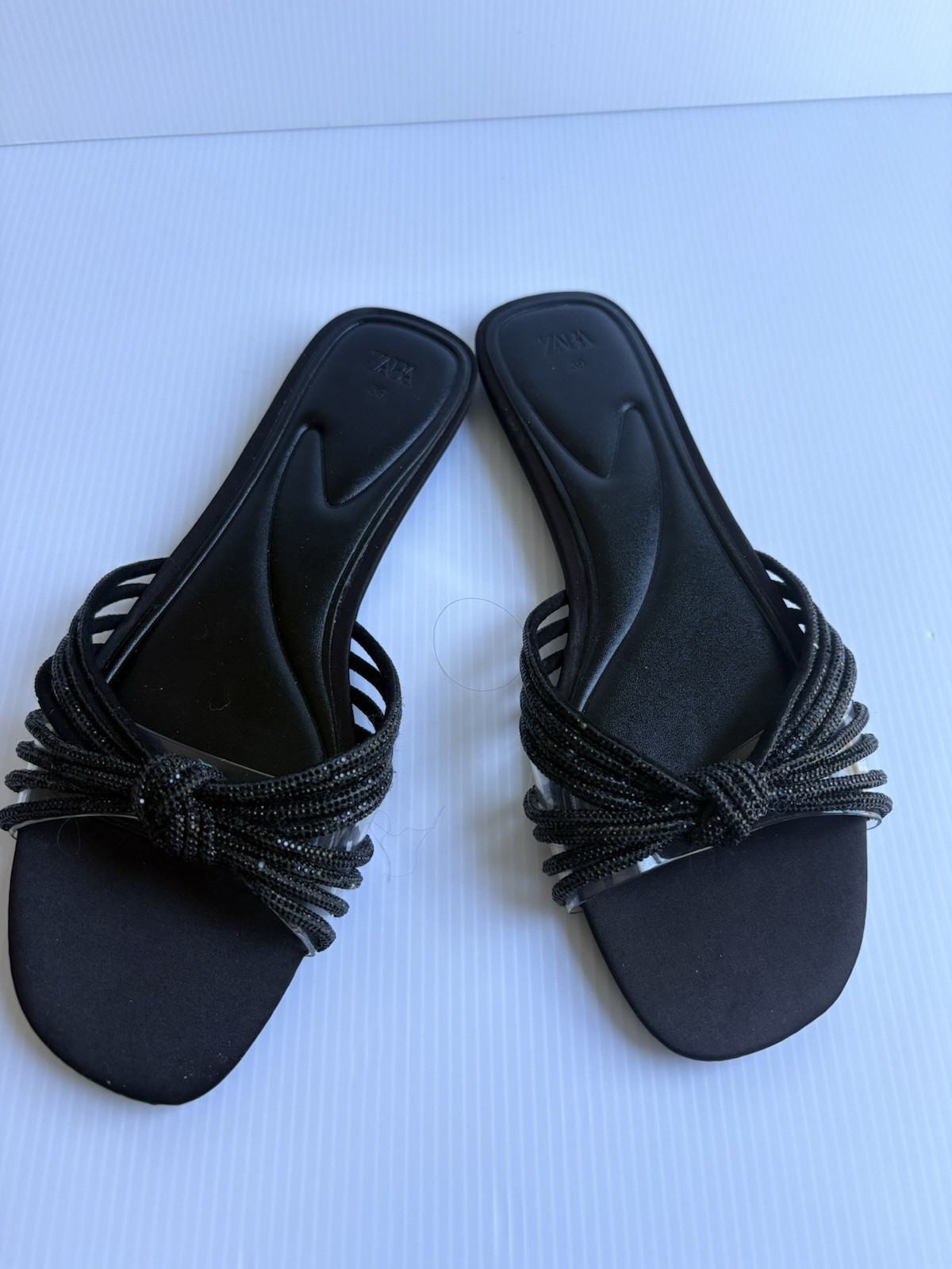 Zara knotted Embellished flat sandals Black Leather Size 39 /9 EUC