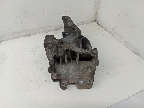 BMW X1 E84 Generatorhalterung 7802639 2.0 Diesel 105kw 2011 27628858