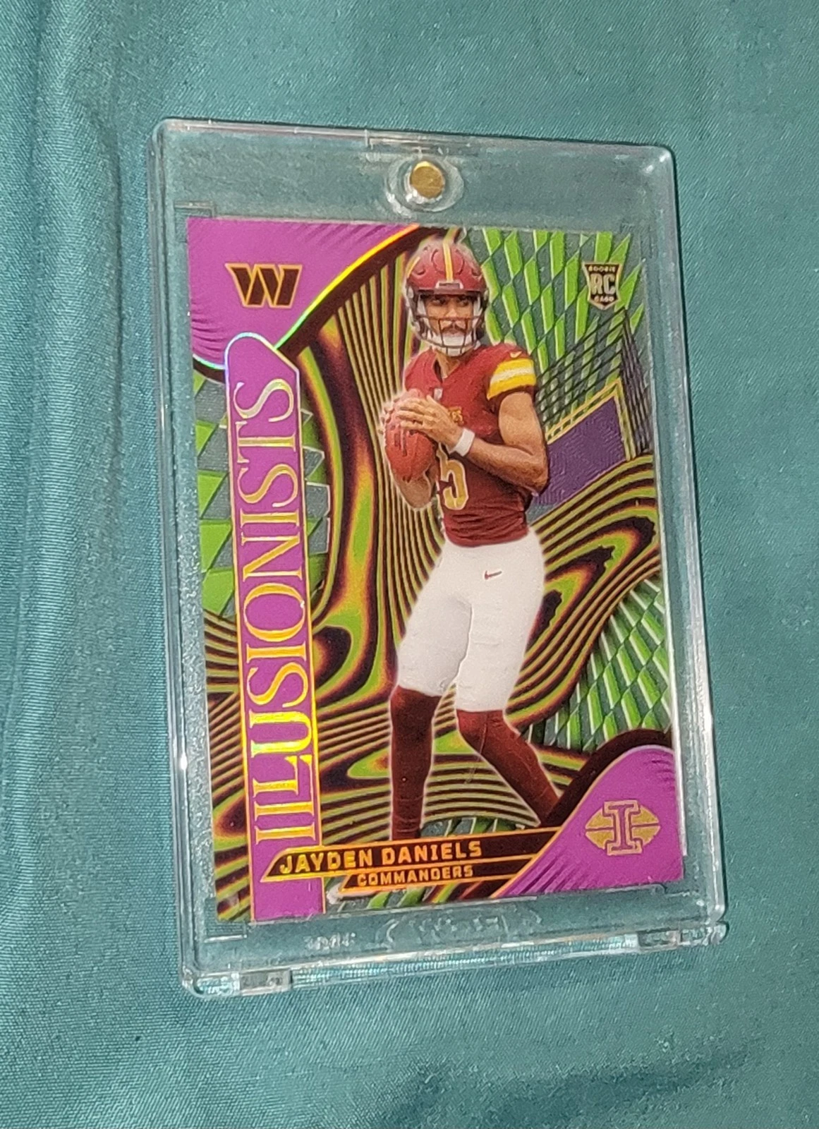 Jayden Daniels Panini Illusions Illusionists #3 Purple