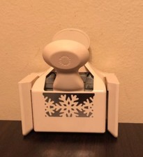 Rare Martha Stewart FROSTED SNOWFLAKE Deep Edge Punch Christmas Card Border