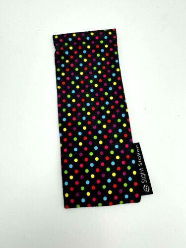 Foster Grant Reading Glasses Soft Case - Only £3.49 or 2 for £3.99 - Colour Dot - Picture 2 of 2