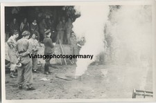 Z3646 Foto Frauen in Uniform Luftschutz Overall Gasmaske Feuerwehr Frau Girls LS