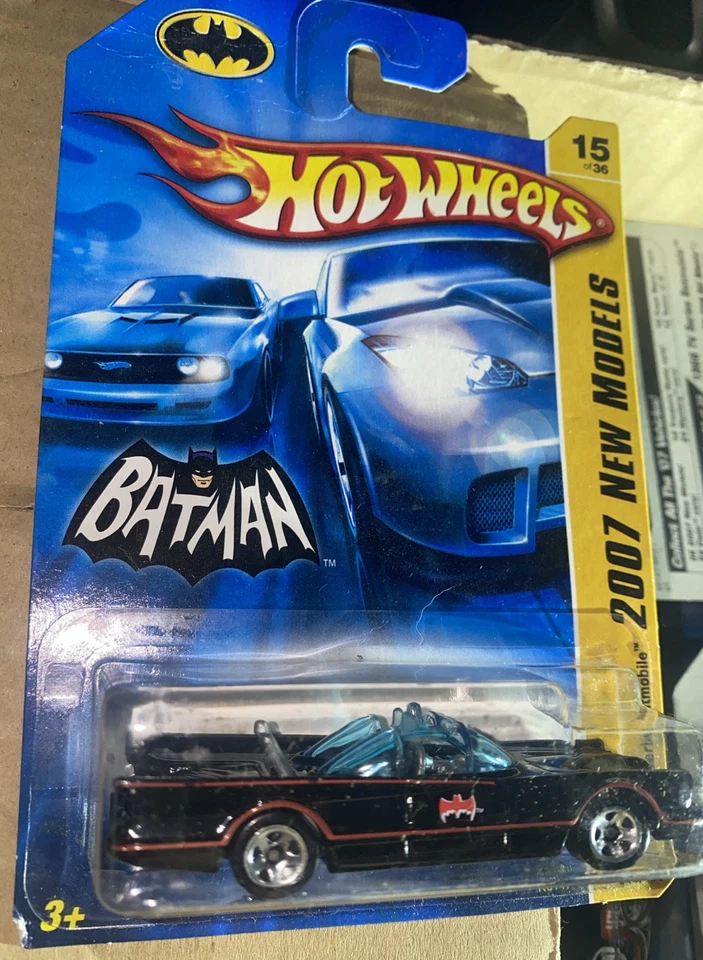 Serie de televisión Hot Wheels 1966 2007 Batmobile 2007 nuevos modelos Foto 3 de 4