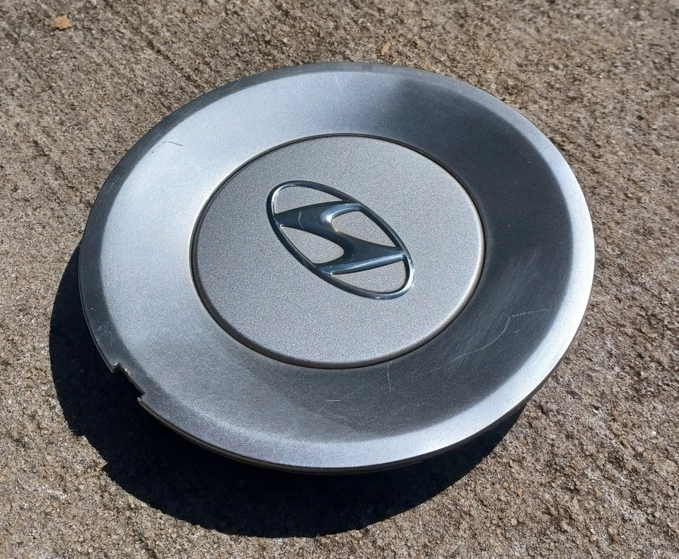 Tapa central Hyundai Genesis 2009-2012 número de pieza 52960 3M150 02 rara Foto 2 de 3