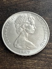 1967 New Zealand Commemorative One 1 Dollar Elizabeth The II Medal Coin TN257*