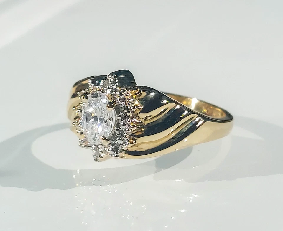 Vintage ring 0.4 carat certified diamond , gold ring Oval cut , 10k solid gold - Image 2 of 4