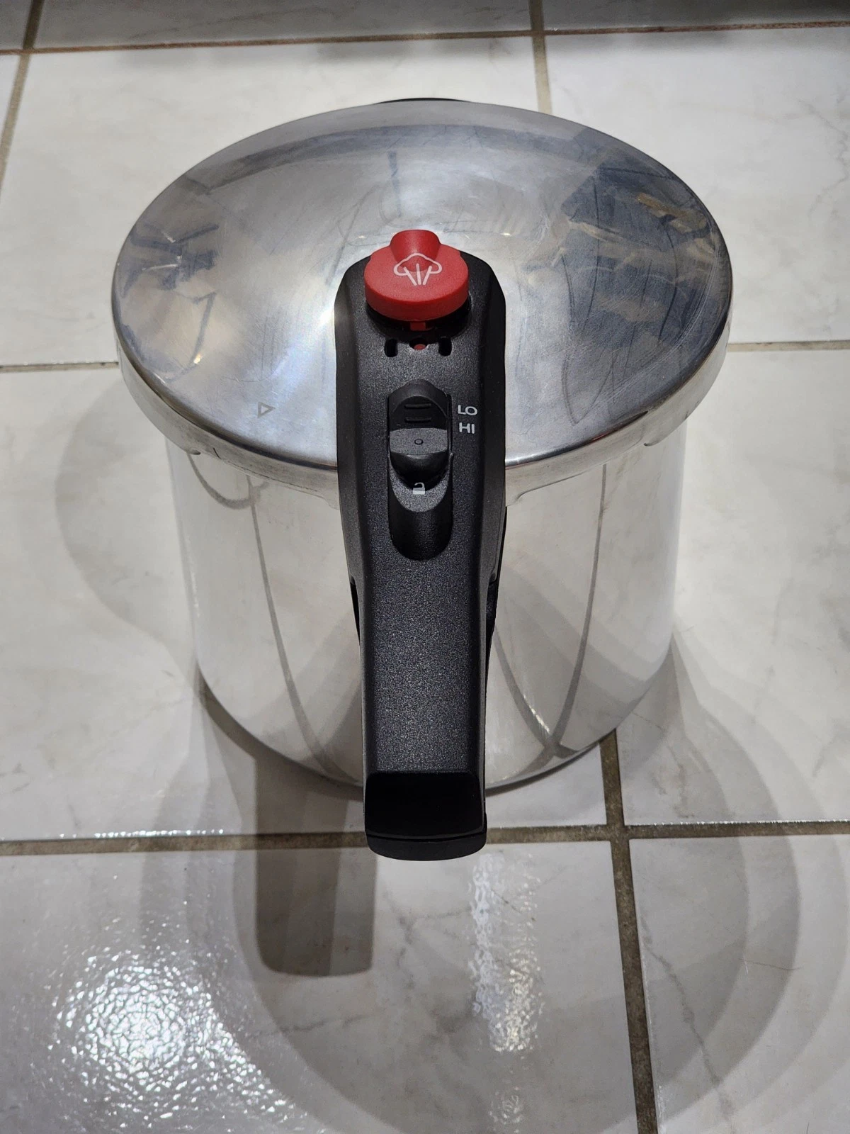 6.3 Quart Stainless Steel Stovetop Pressure Cooker Pot
Opens in a new window or tab