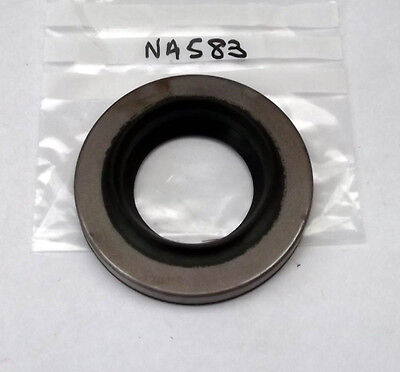 Capri Ford Anglia Corsair Moyeu Arrière oil seals N.S.A. Cortina