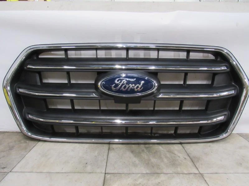 Rejilla Ford Transit 250 20 21 22 Foto 2 de 4
