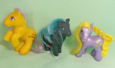 3 Toy Horse FIGURINES My Little Pony I KNOW NOTHING ABOUT THESE Estate