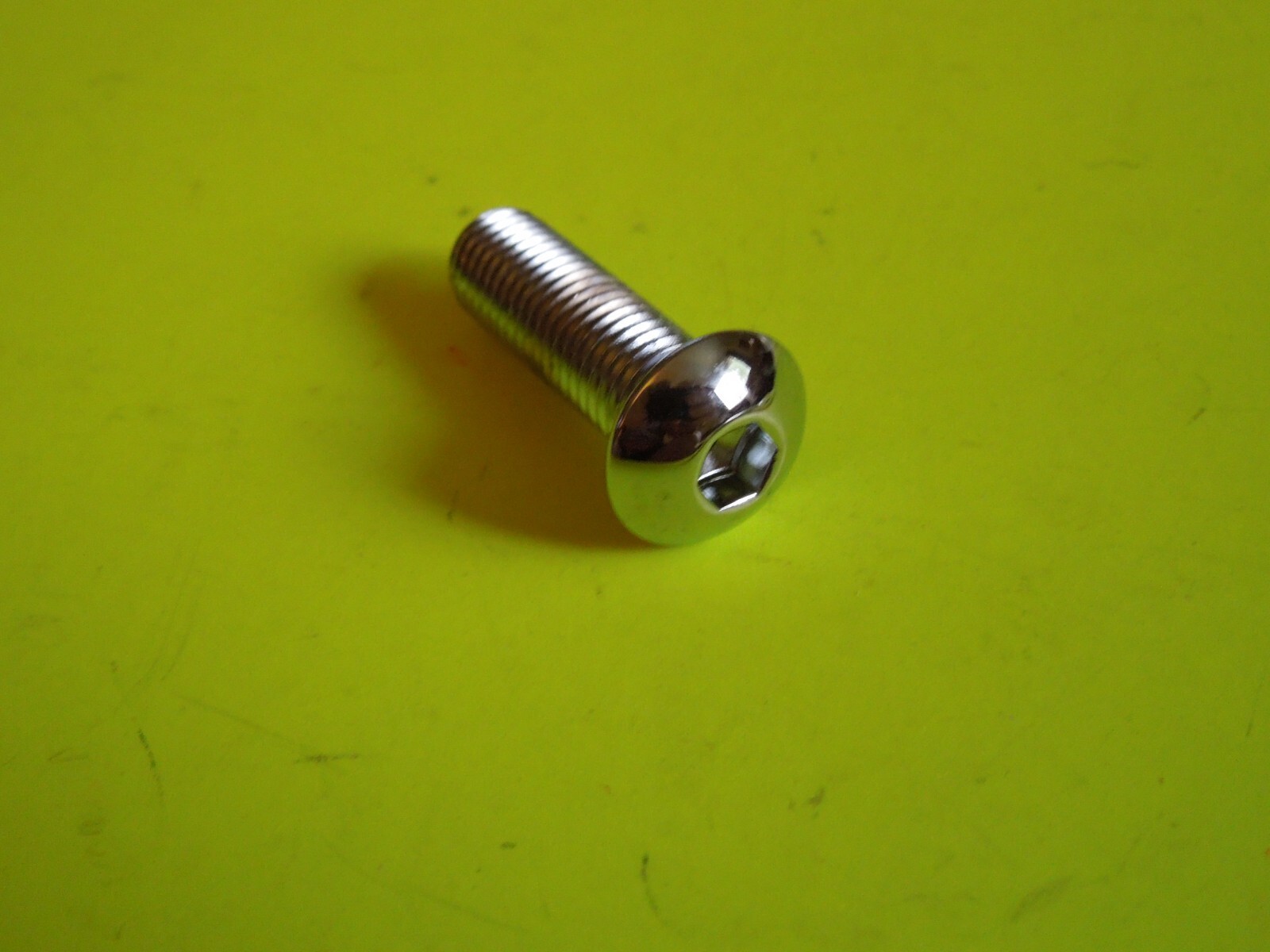 1 NOS OEM Harley Davidson 5/16-24 x 1 Chrome Button Head Screw P/N 94398-92T