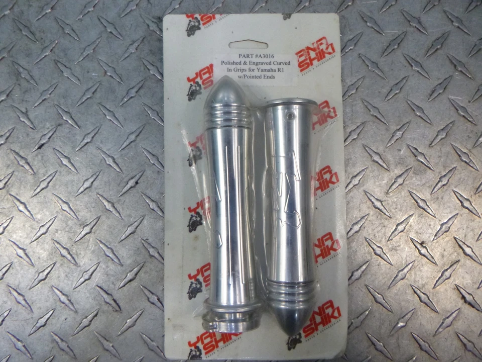 Empuñaduras de manillar de motocicleta cromadas pulidas Yamaha R1 NUEVO Billet aluminio EE. UU. Foto 3 de 4