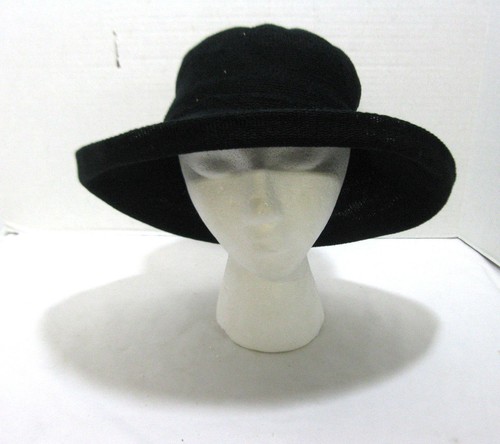 Women's Wide Brim Knit Black Bucket Hat 