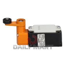 New In Box SIEMENS 3SE3120-1GW Travel Switch