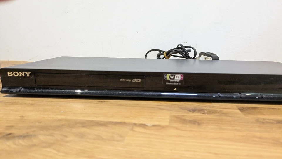 Sony BDP-S580 3D DVD Blu-Ray Player WiFi Full HD HDMI USB Black No Remote - Image 4 of 4