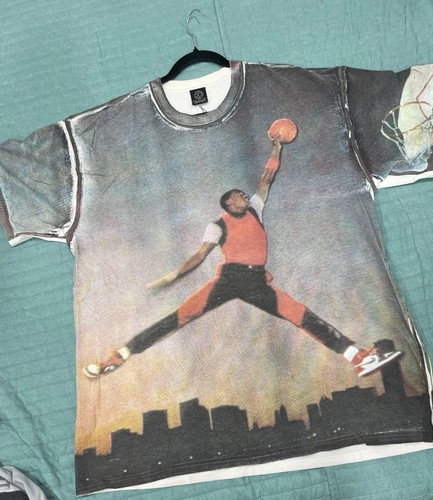 Air Jordan, Vintage 2005 Nike Air Jordan 1 AOP Shirt Blacktoe Banned Chicago Skyline XL