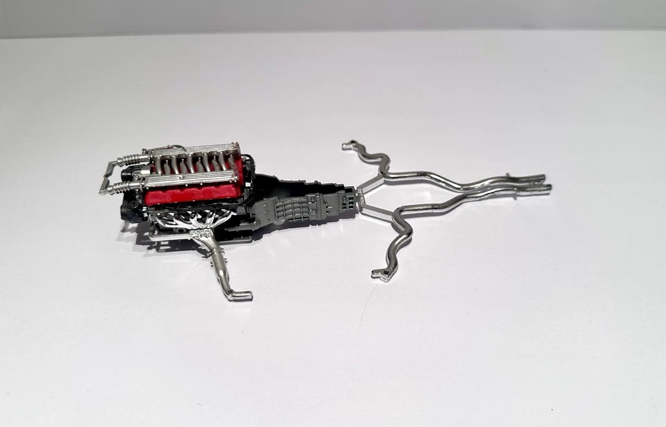 Dodge Viper GTS Burago 1996 escala 1/18 motor V10 Foto 2 de 4