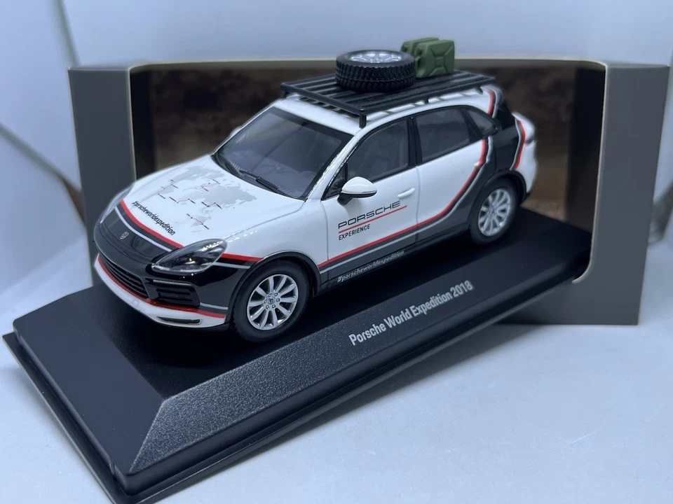Porsche Cayenne weiß World Expedition 2018 Minichamps Modell 1:43 OVP Dealer