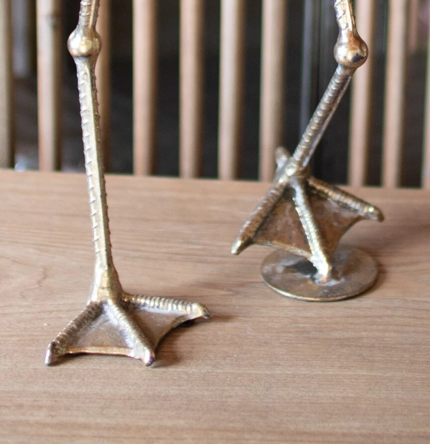 Whimsical Round Tabletop Metal Clock Duck Bird Feet Desk Bedside Vintage Style - Image 4 of 4