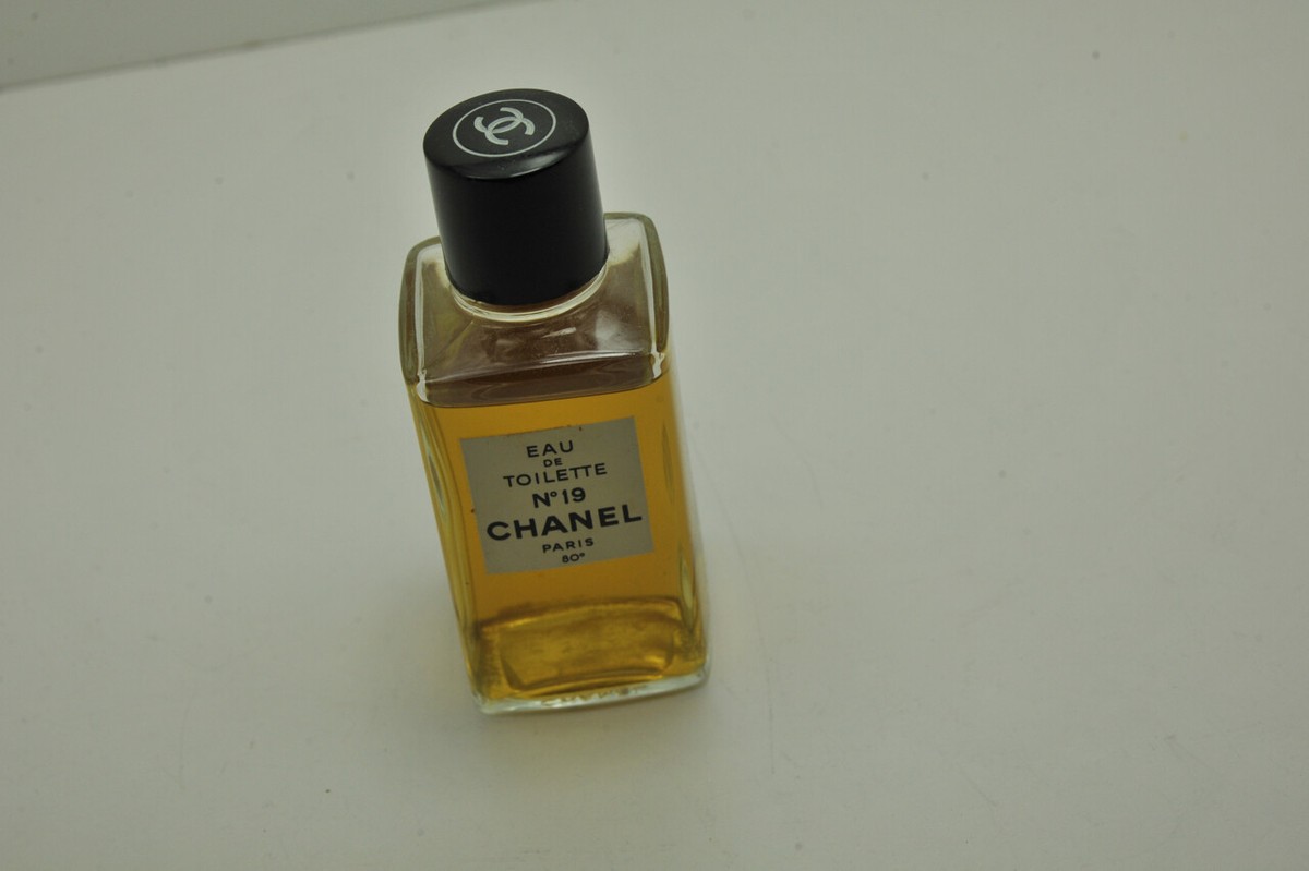 Vintage Eau de Toilette No 19 Chanel Paris 100ml