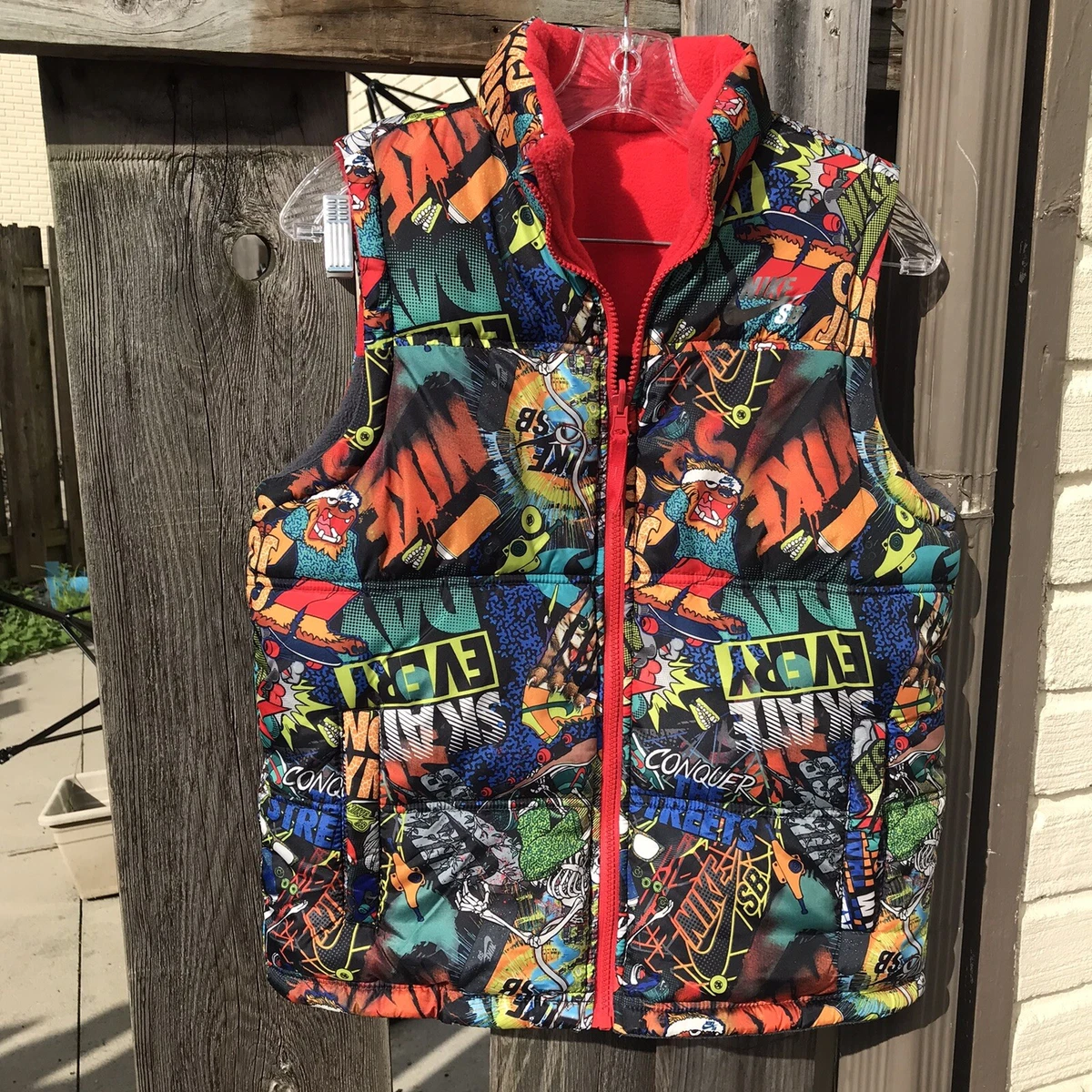 Nike SB Comic Theme Reversible Puffer Vest Full Zip Up Medium Boys Multi Color