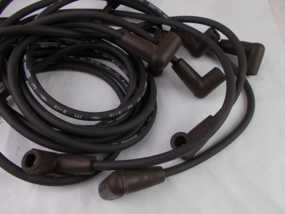 Juego de cables de bujía cables de encendido CARQUEST Gold 35-8138 se adapta; Chevrolet GMC Foto 4 de 4