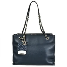 CHANEL Matelasse Chain Tote Bag in Navy Leather with Coco Mark Charm GZl1dlbe