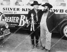 8438-019 candid William Boyd on some live bus tour w some big guy 8438-019